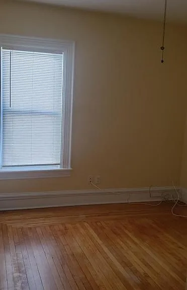304 Grove St — Photo 9
