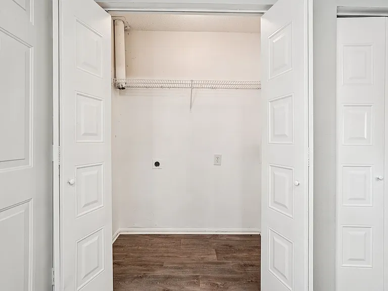 Pointe South Townhomes — Photo 8