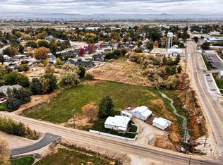 711 N Parma Rd, Parma, ID 83660