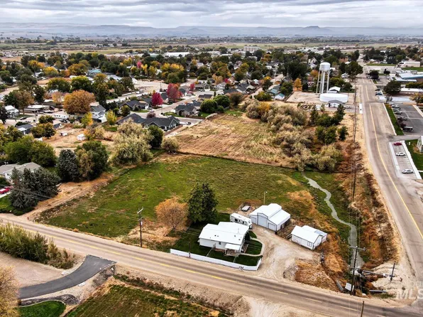 711 N Parma Rd, Parma, ID 83660