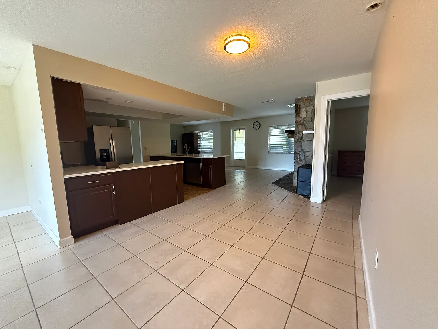 3 bed, 1782 sqft, $1,950 — Photo 2