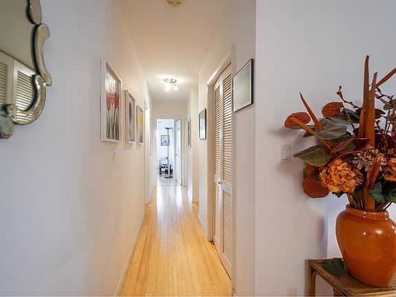 5th image of 1535 SE 15th St APT 308
