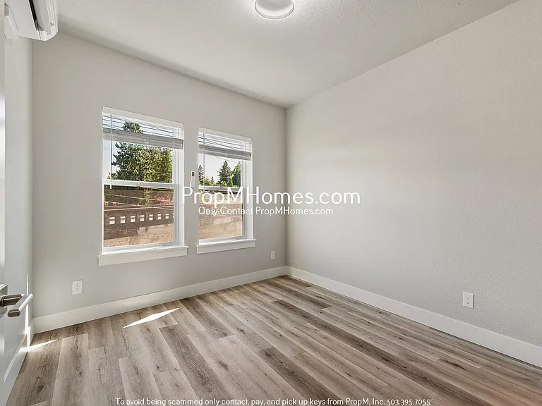 The Village at Multnomah — Photo 126