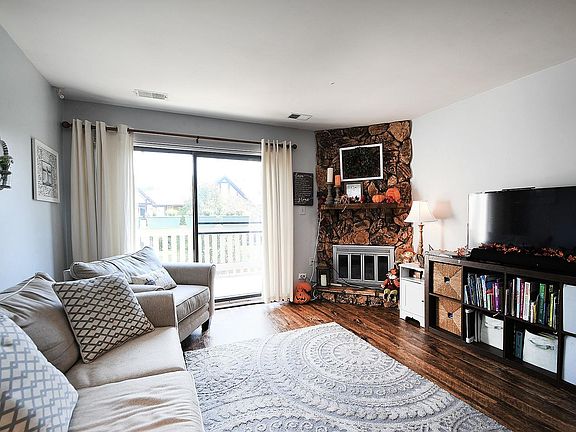 5th image of 18035 Royal Oak Ct APT 4