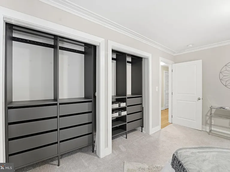 14 S St NE #201 — Photo 14
