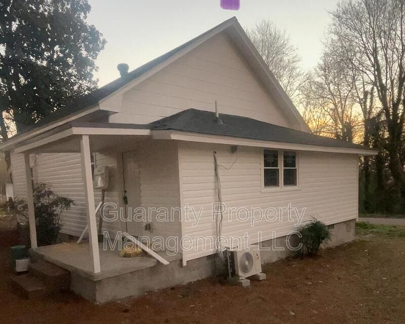 2nd image of 410 W I St