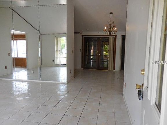 4th image of 10210 Wexford Ct