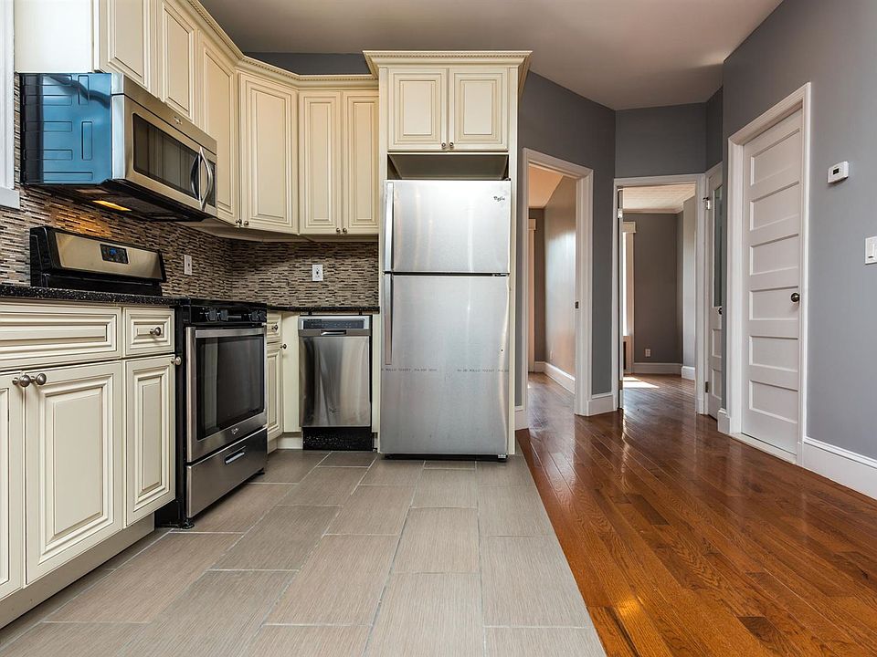 013_59-28_68th_road__2-13