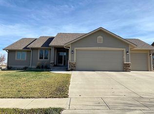 1804 West St, Yankton, SD 57078