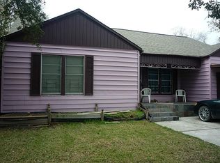 1705 Florida St, Baytown, TX 77520