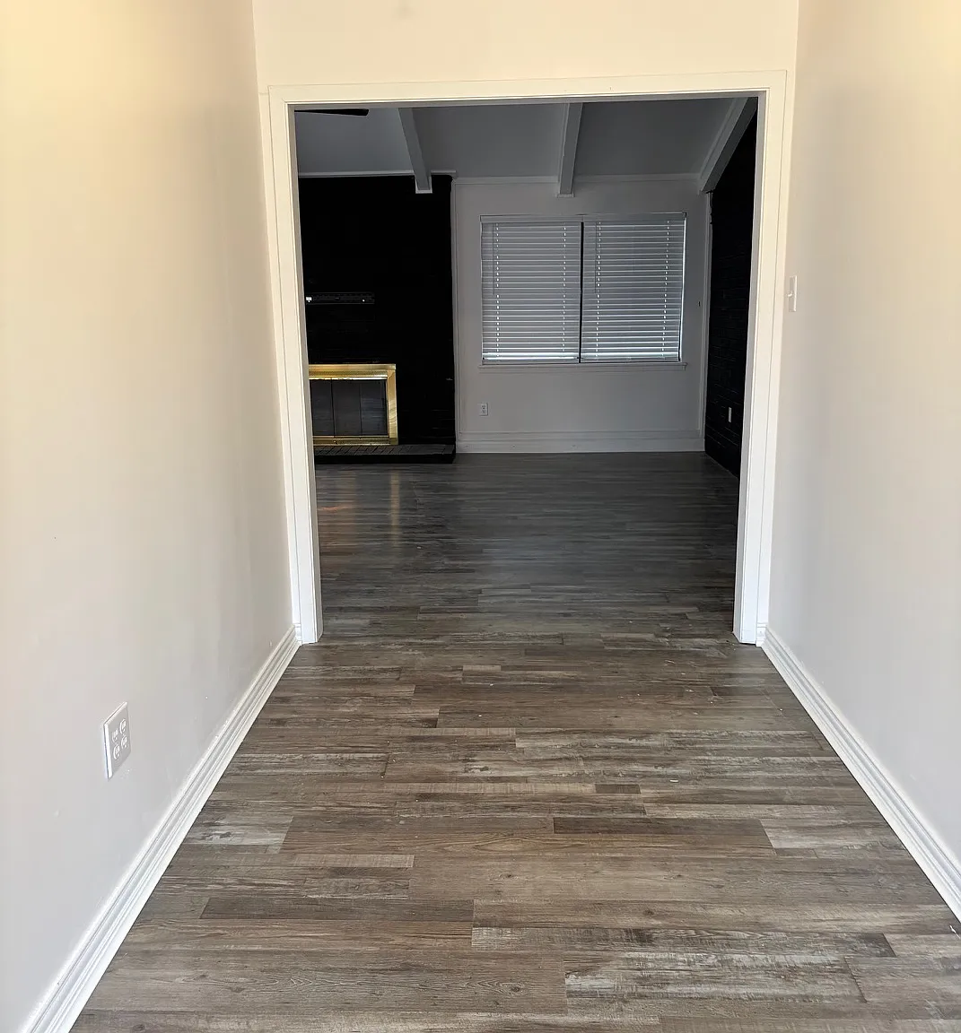 3 bed, 2.5 bath, 2544 sqft, $3,400 — Photo 4