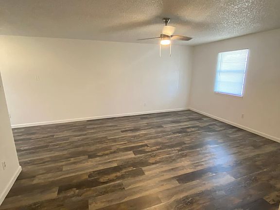 3rd image of 1321 W Swan St APT 1