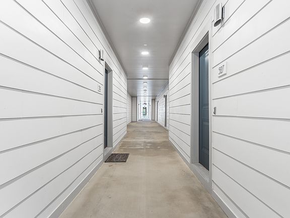 3rd image of 2501 Bienville Blvd #Alpwg3