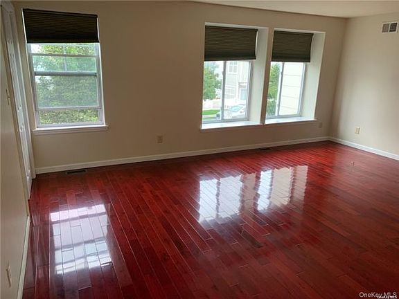 5th image of 134 Meridian Blvd #A