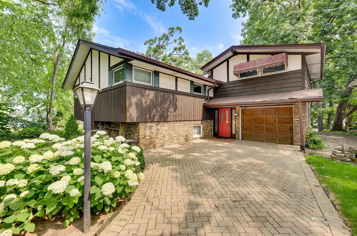33460 N Lakeview Ct — Photo 4