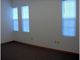 4th image of 598 Office Pkwy