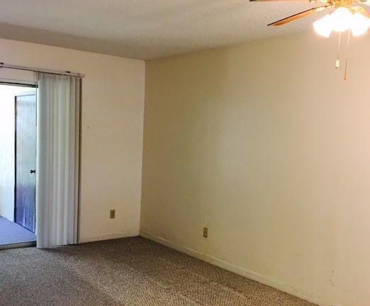 4th image of 3006 Sir Hamilton Cir #6
