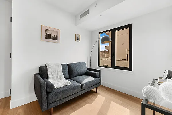 Rented by REAL New York | media 17