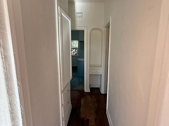 5th image of 5942 Willoughby Ave APT 6