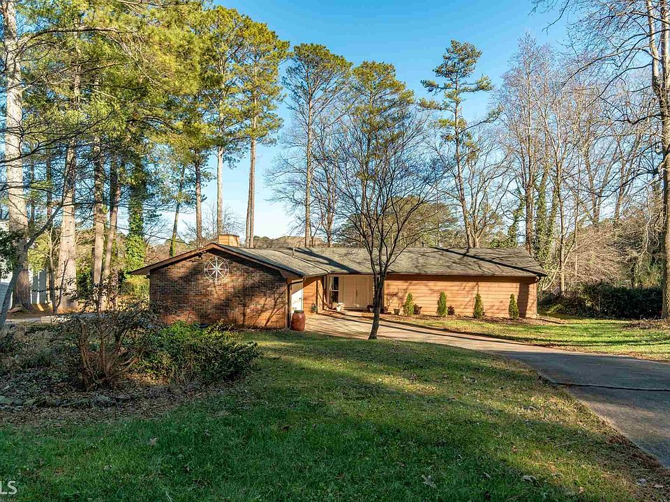 1st image of 4055 Meadow Way