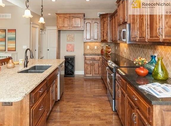 Lots of Counter Space