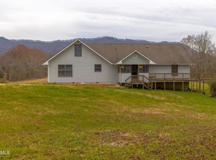 9051 Bud Hawkins Rd, Corryton, TN 37721