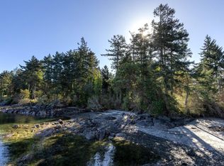 2218 Dolphin Rd, North Saanich, BC V8L 5Y7