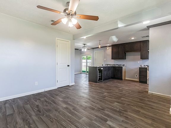 2nd image of 621 Turtle Creek Ln