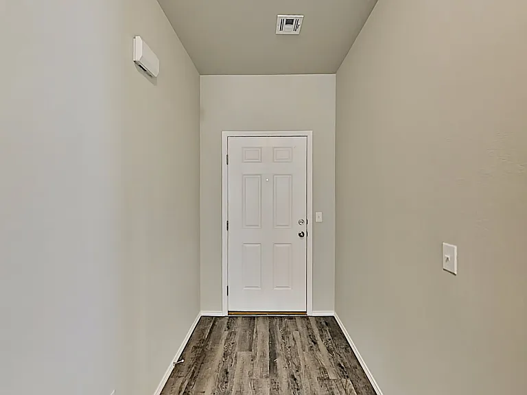 1928 Timber Dale Dr — Photo 3