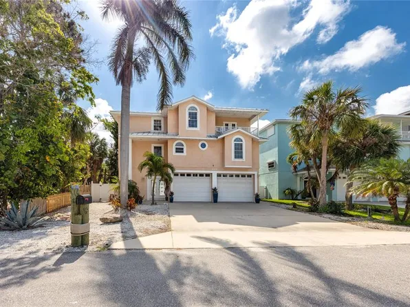 405 8th Ave N, Tierra Verde, FL 33715