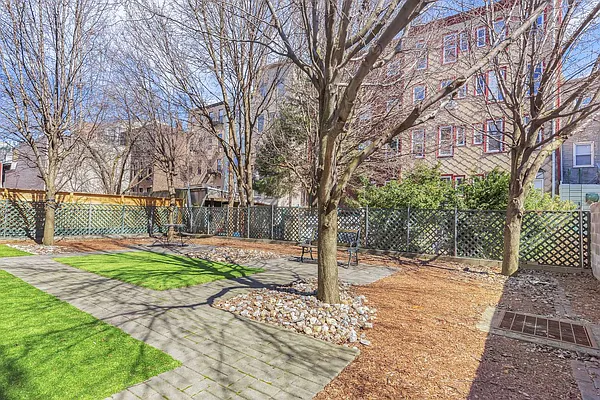 Sold by Berkshire Hathaway HomeServices, Hudson River Properties | media 10