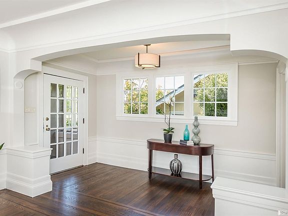 4th image of 635 Miramar Ave