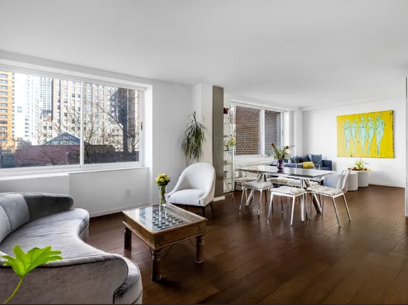 250 South End Avenue 5FG image 1 of 15