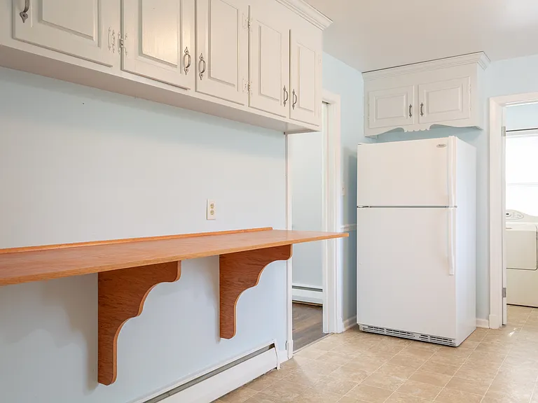 409 Seabury Ave — Photo 20