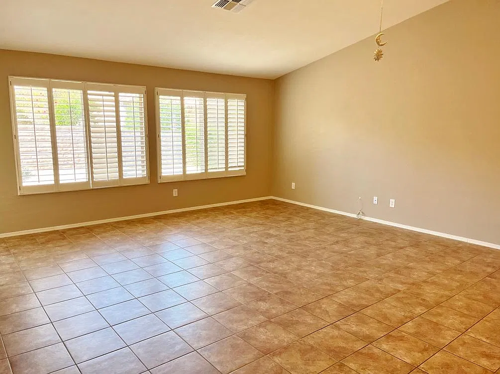 2 bed, 1569 sqft, $2,100 — Photo 3