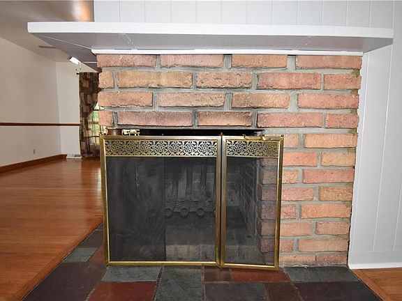 5th image of 2916 Northampton St