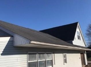 726 S Meridian St, Jasonville, IN 47438
