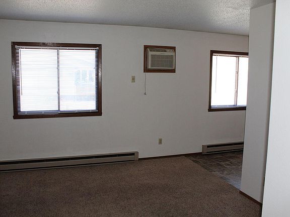 5th image of 1706 9th St N APT 201