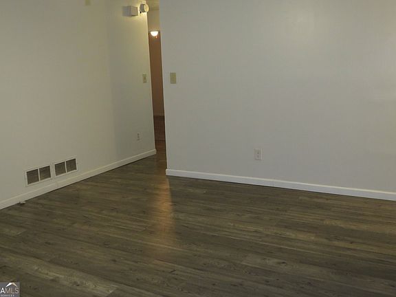 5th image of 4720 Raleigh Ct SE