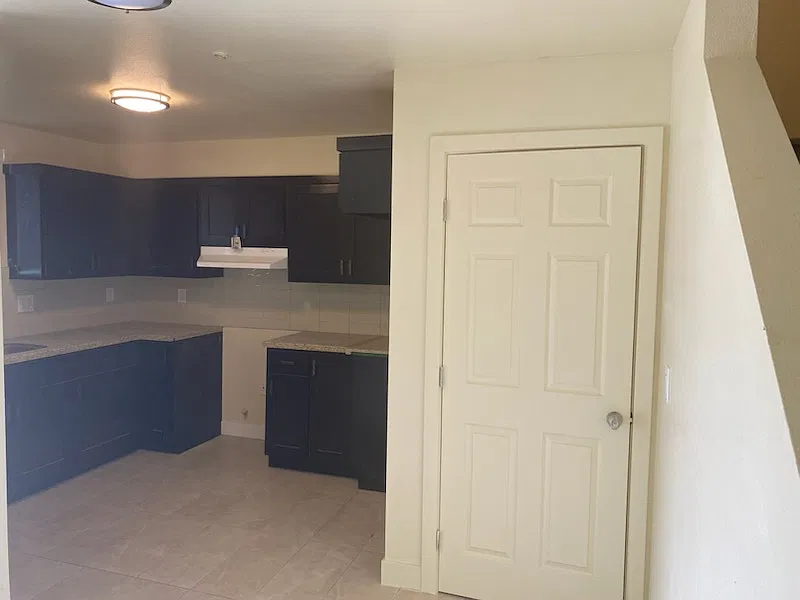 4 bed, 1387 sqft, $3,850 — Photo 3