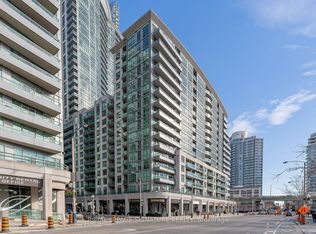 19 Grand Trunk Cres #502, Toronto, ON M5J 3A3