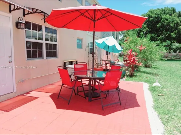 20311 NE 2nd Ave APT 12, Miami, FL 33179