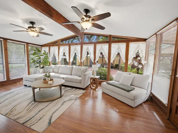 503 Sheffield Rd, Fort Walton Beach, FL 32547
