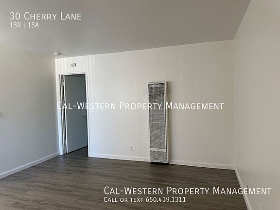 3rd image of 30 Cherry Ln