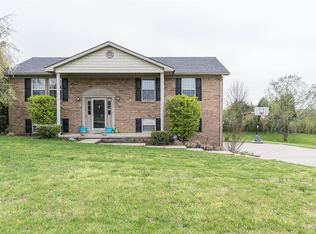 1305 Twin Brook Dr, Berea, KY 40403