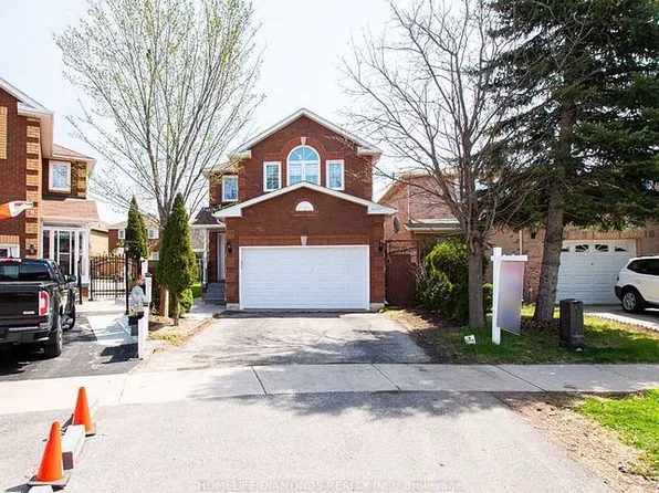 134 Muirland Cres, Brampton, ON L6X 4G1