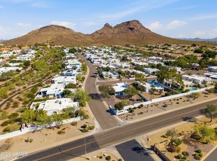 1301 E Canterbury Dr, Phoenix, AZ 85022