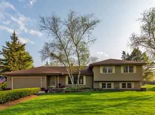 24259 Graver Ln, Naperville, IL 60564