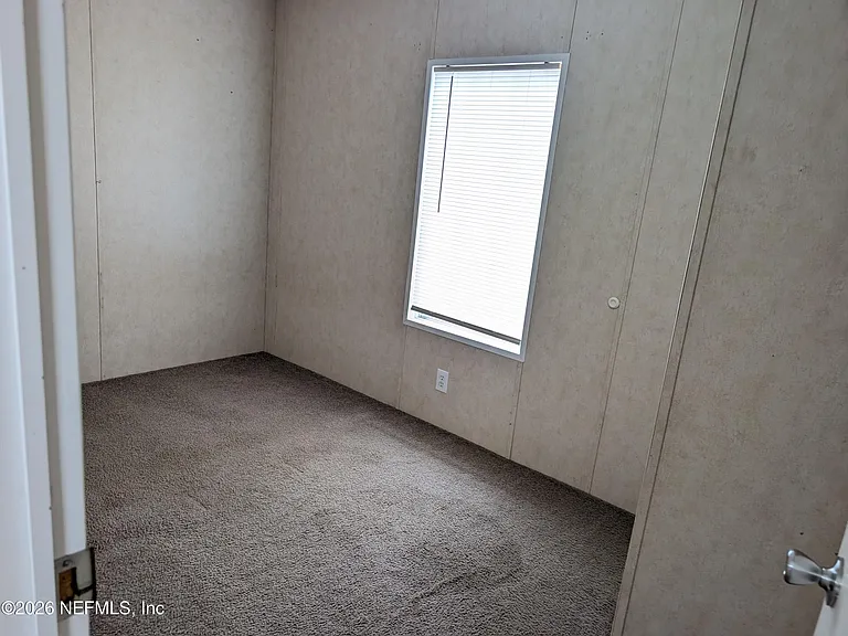 125 Hayman Dr — Photo 5