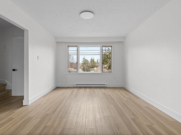 4th image of 625 Herring Cove Rd